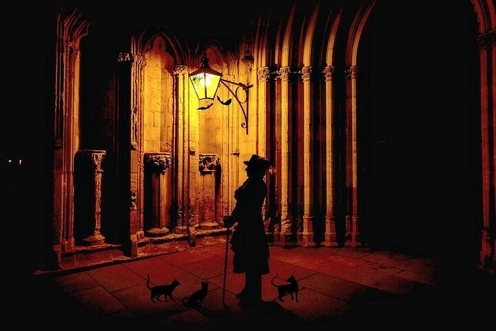 Shadows of York: Ghost Walk and Horrible History. - Photo 1 of 22